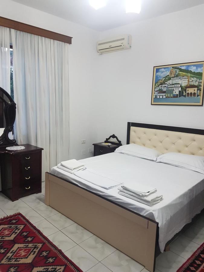 White Villa Berat Exterior foto